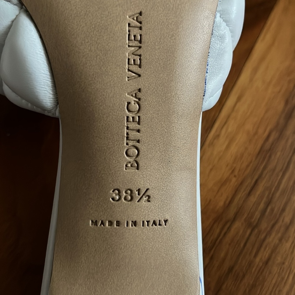 Bottega Veneta Padded Slide Sandals, NEW - Picture 15 of 16